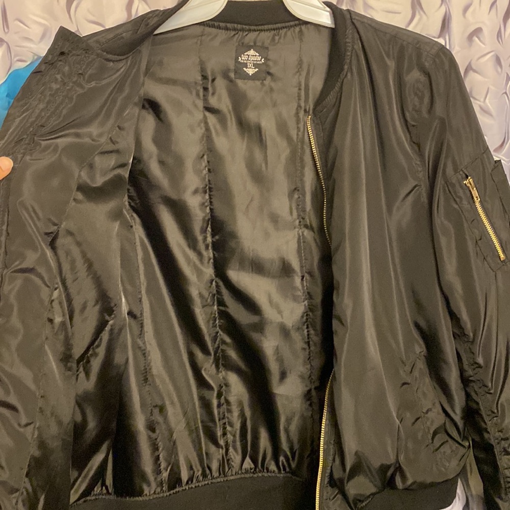 Bomber Jacket - Picture 6 of 6